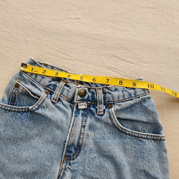 Vintage Guess Light Wash Jean Shorts kids 6 - Picture 4 of 6